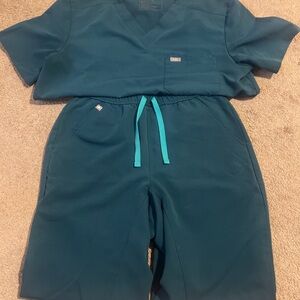 Men’s Figs Moss Set -  Large Leon Top  -  Small Tansen Jogger Pants